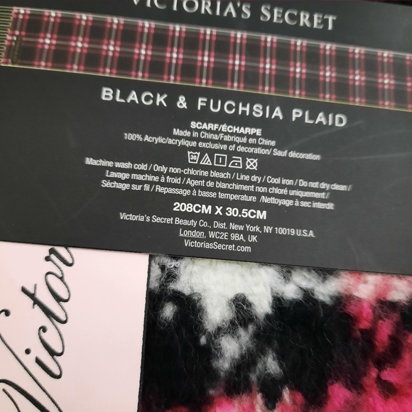 Victoria's Secret Scarf - Picture 4 of 4